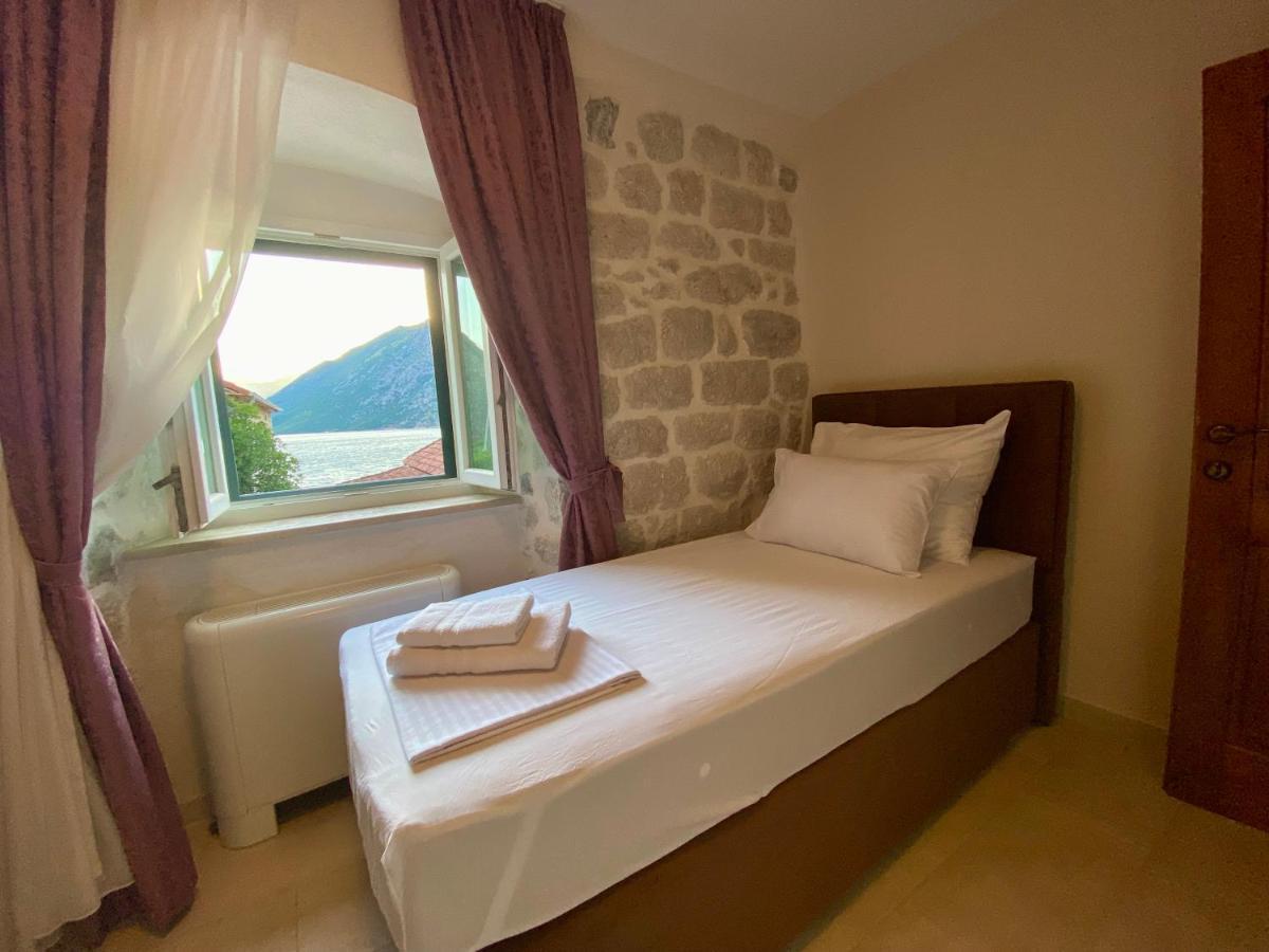 Apartment Caserma Kotor Exterior photo