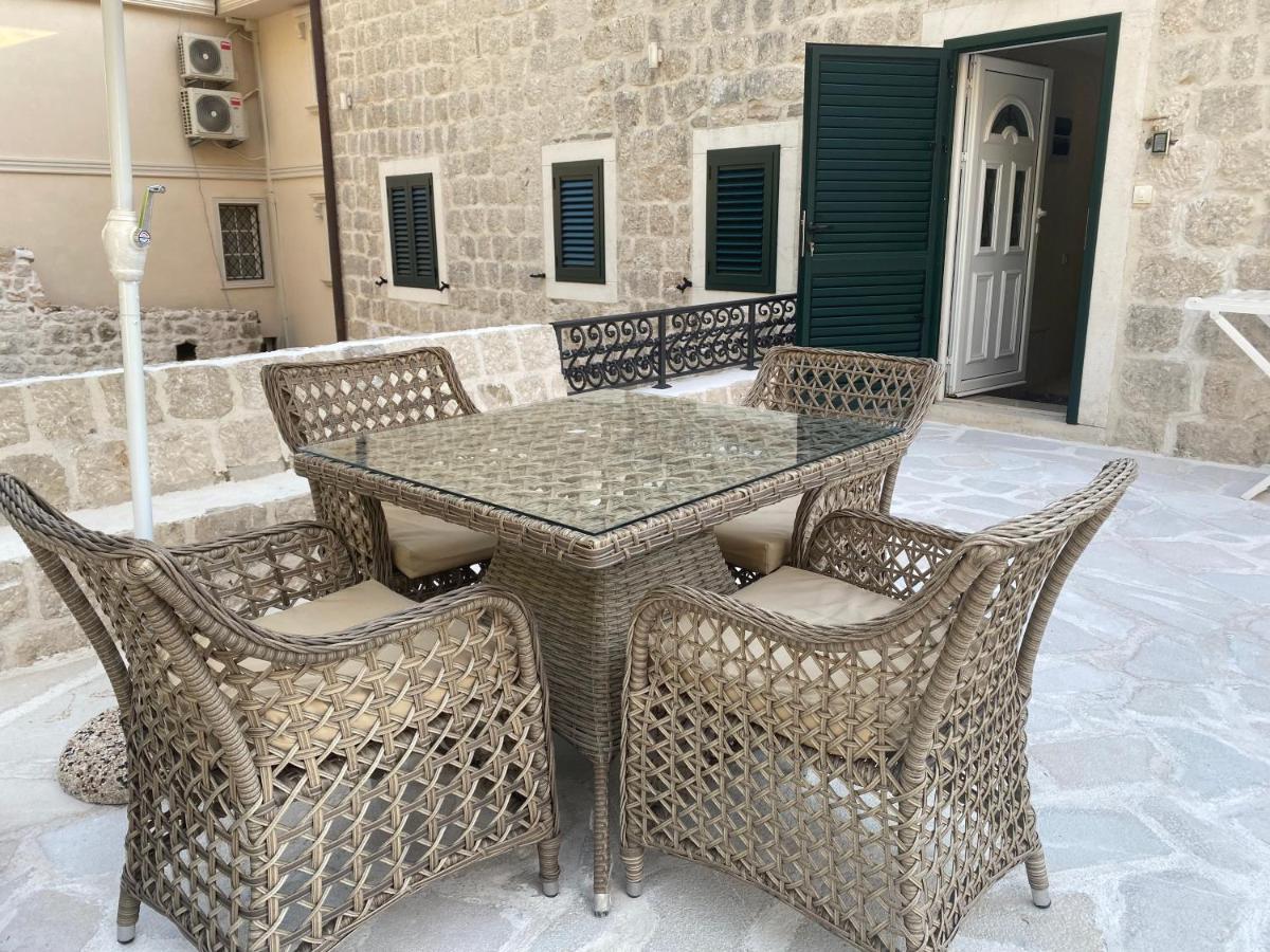 Apartment Caserma Kotor Exterior photo